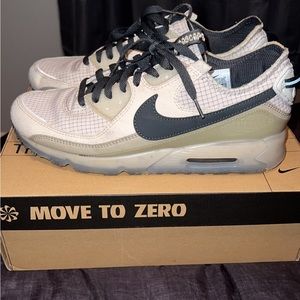 Nike air max 90’s size 11